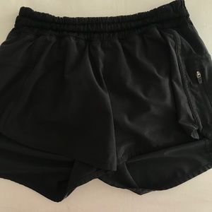 Lululemon track that short
